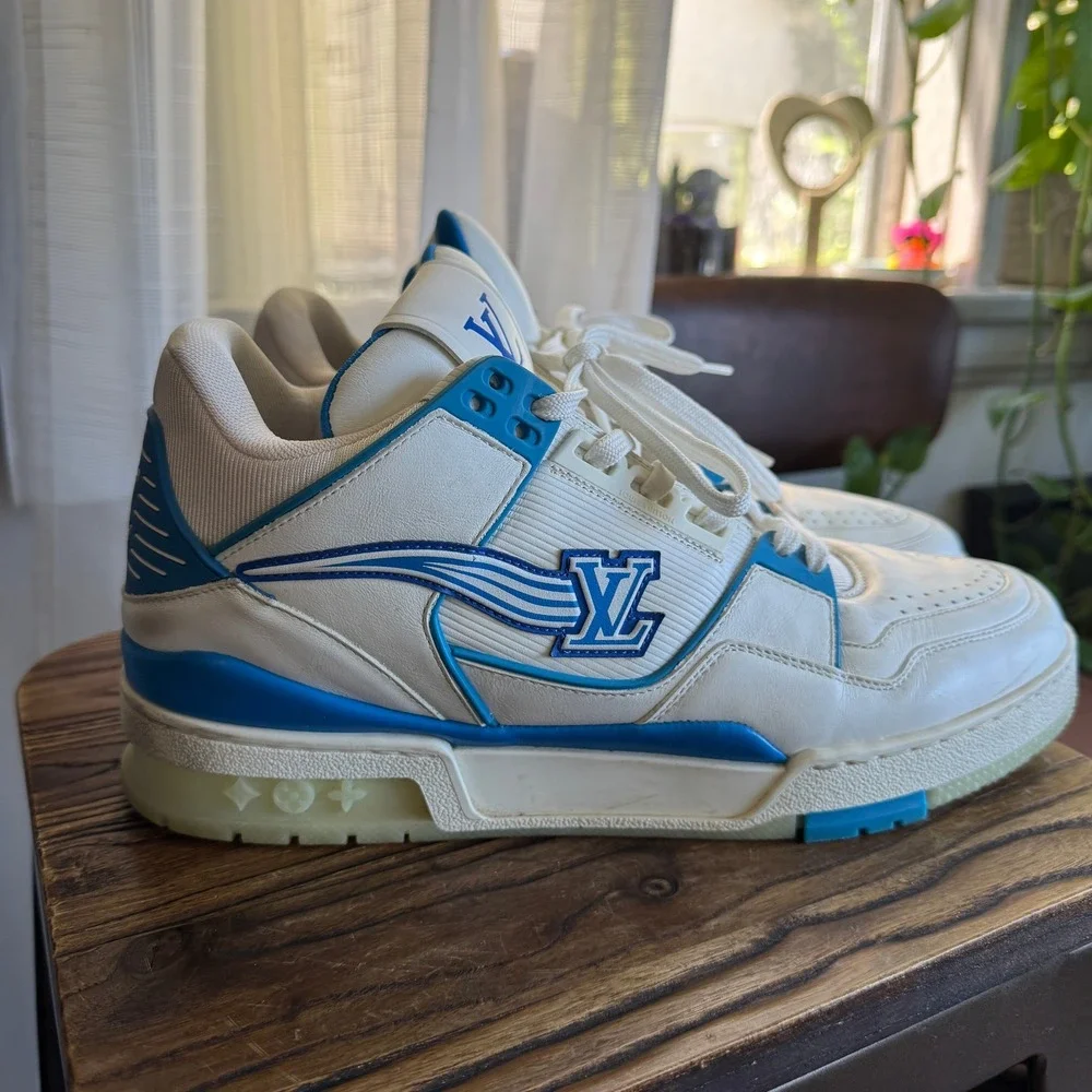 Louis Vuitton LV Trainer Sneakers White Blue Leather Men's Size 11 GO 0270 - Picture 3 of 9
